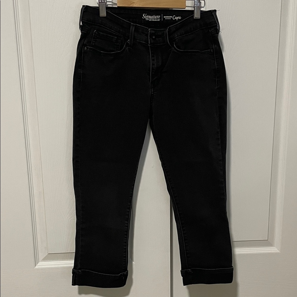 Signature by Levi Strauss Women's Cropped Black Jeans